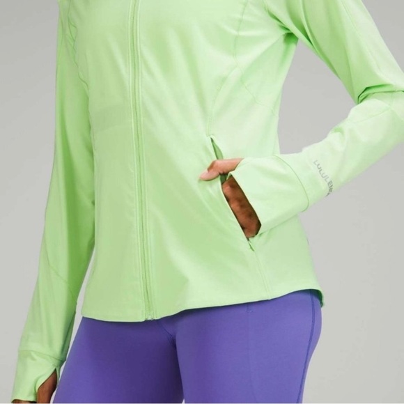 Lululemon Mist Over Windbreaker Size 8 - Picture 4 of 16